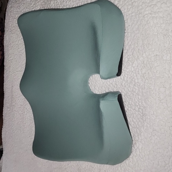 C Cushion Lab Pressure Relief Seat Cushion - Picture 2 of 4